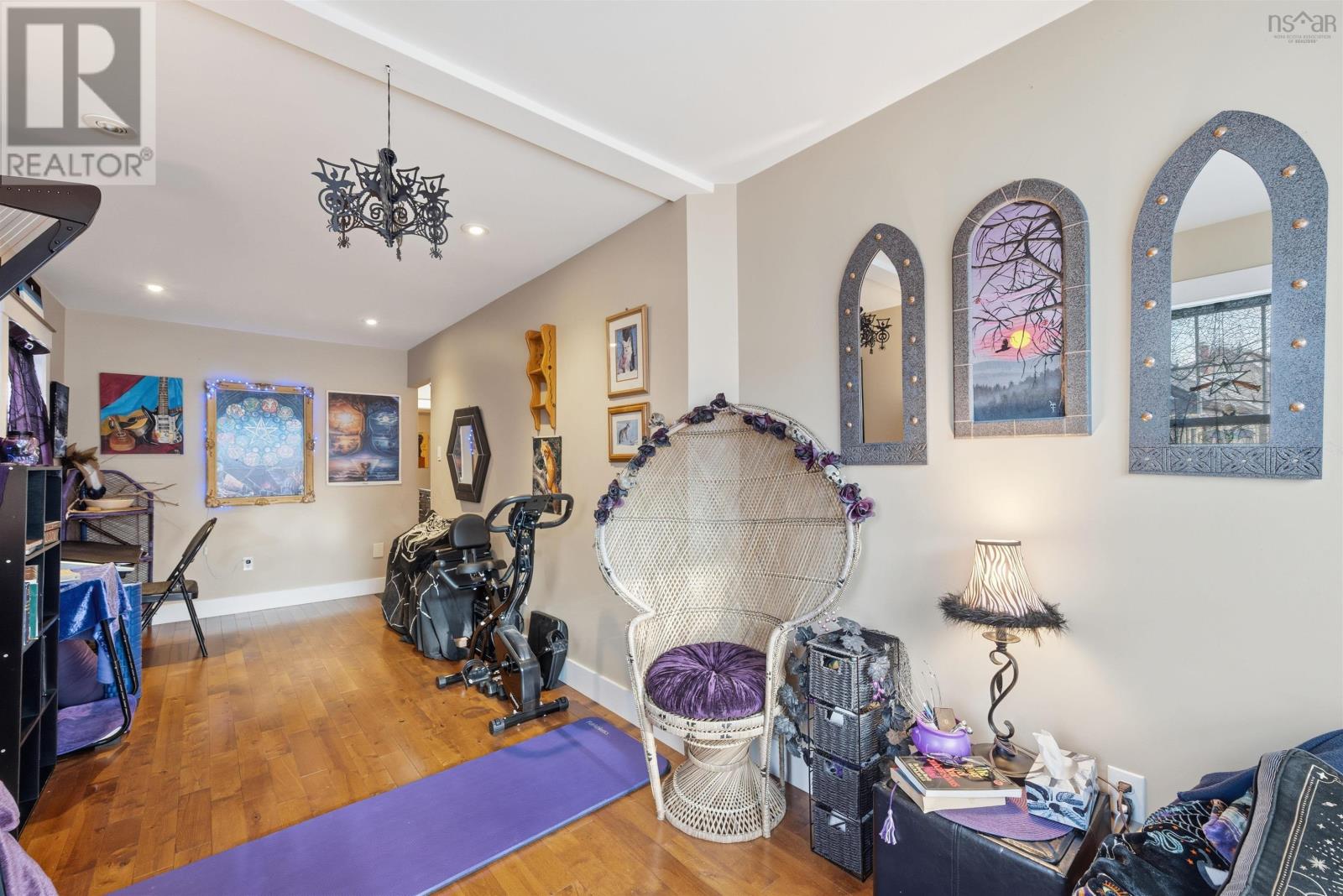 Property 23 of 49 of 6737 Huron Street