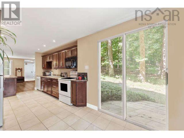 Property 15 of 49 of 6737 Huron Street