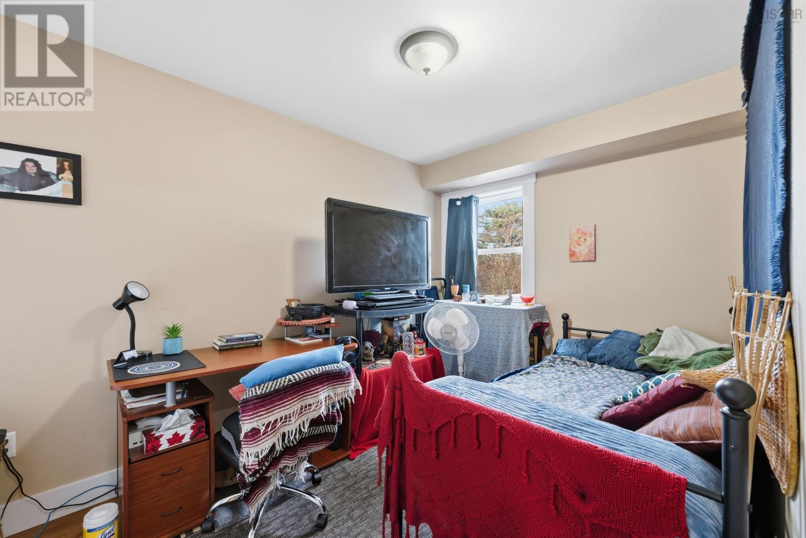 Property 20 of 49 of 6737 Huron Street