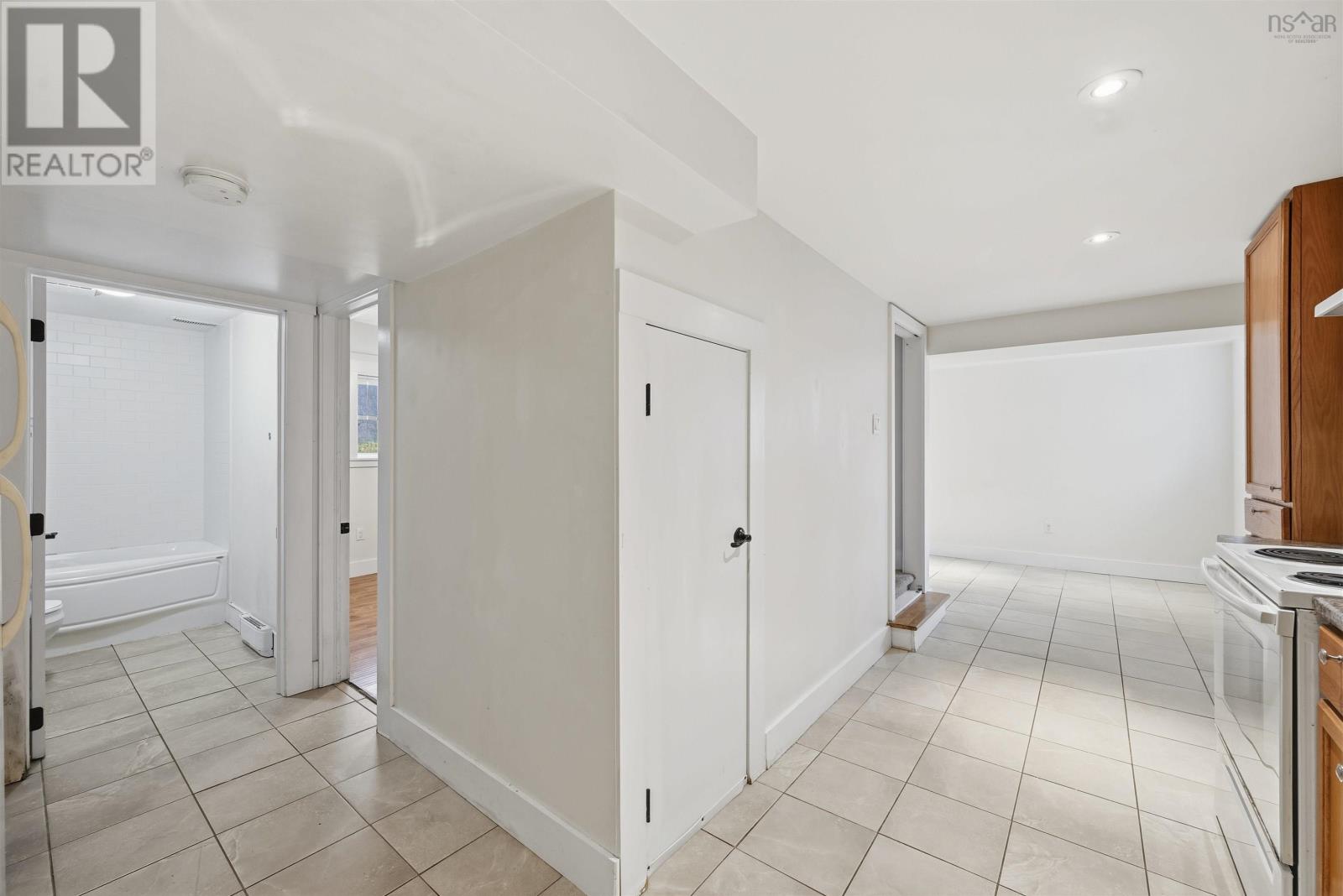 Property 40 of 49 of 6737 Huron Street