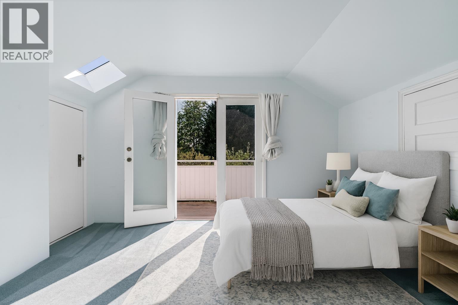 1376 11TH STREET, West Vancouver