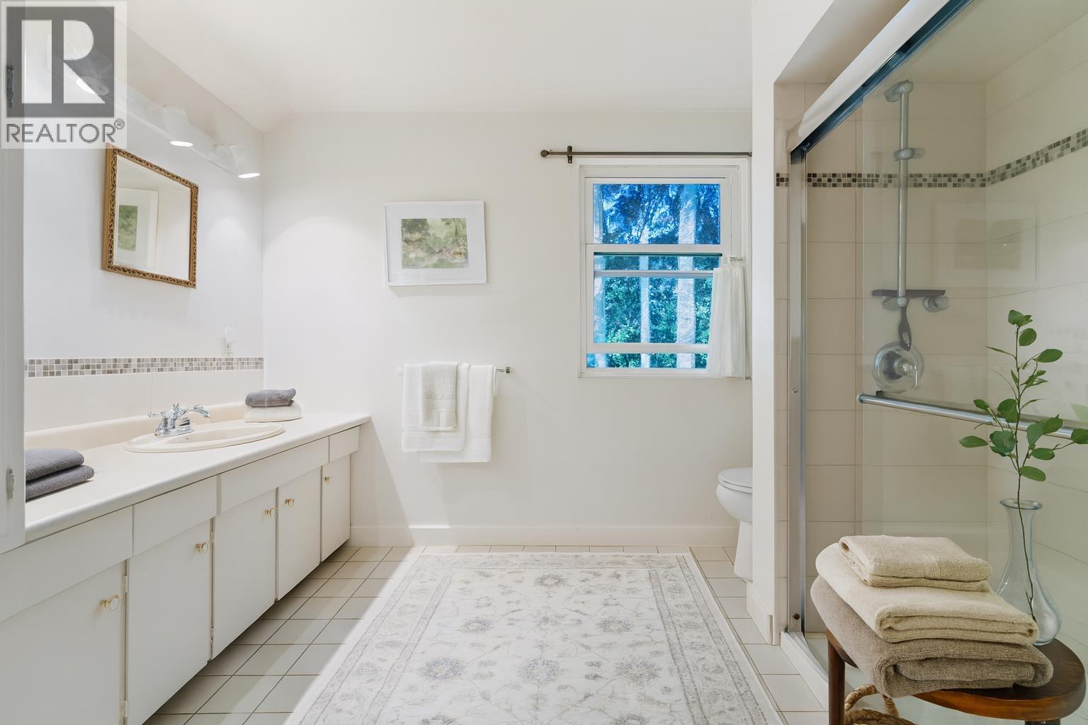 1376 11TH STREET, West Vancouver