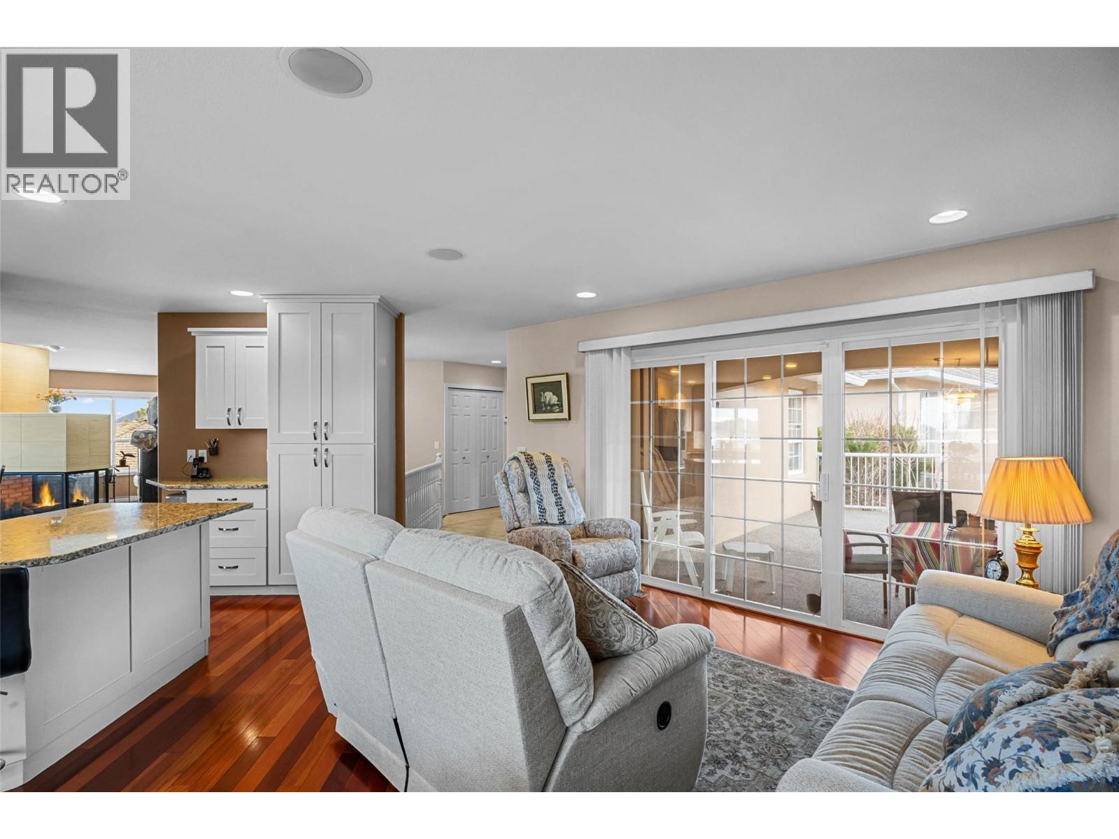 #25 2080 PACIFIC WAY - 18