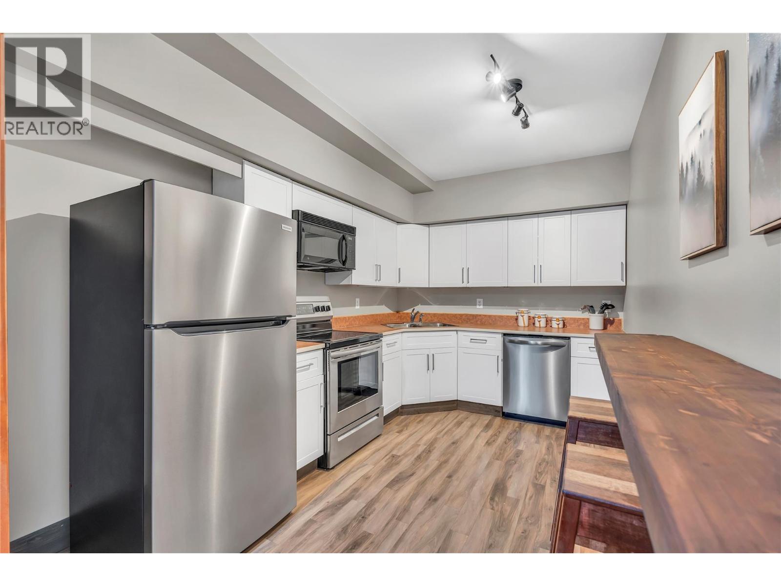 360 Strayhorse Road Unit# C-13, Apex Mountain