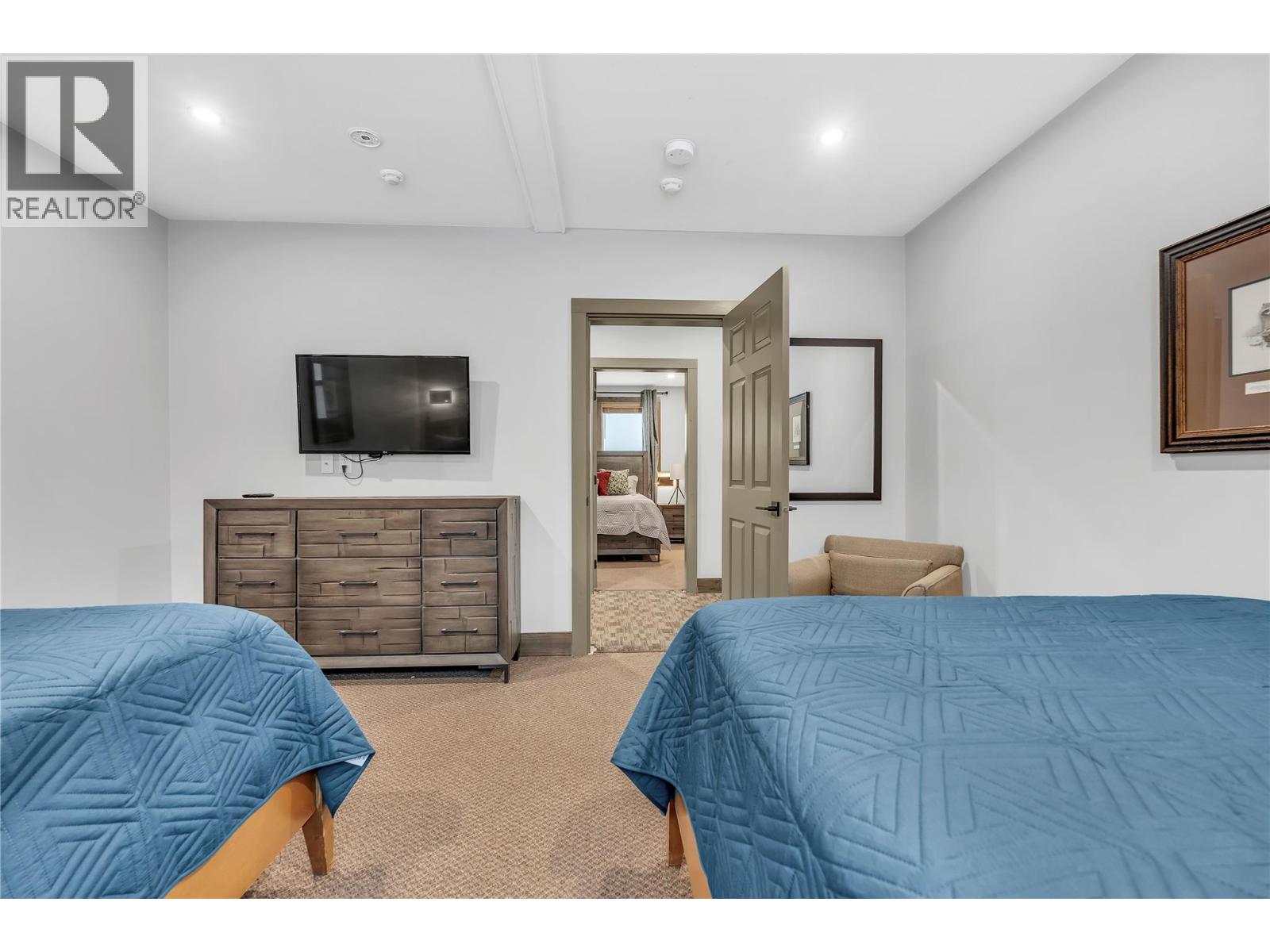 360 Strayhorse Road Unit# C-13, Apex Mountain