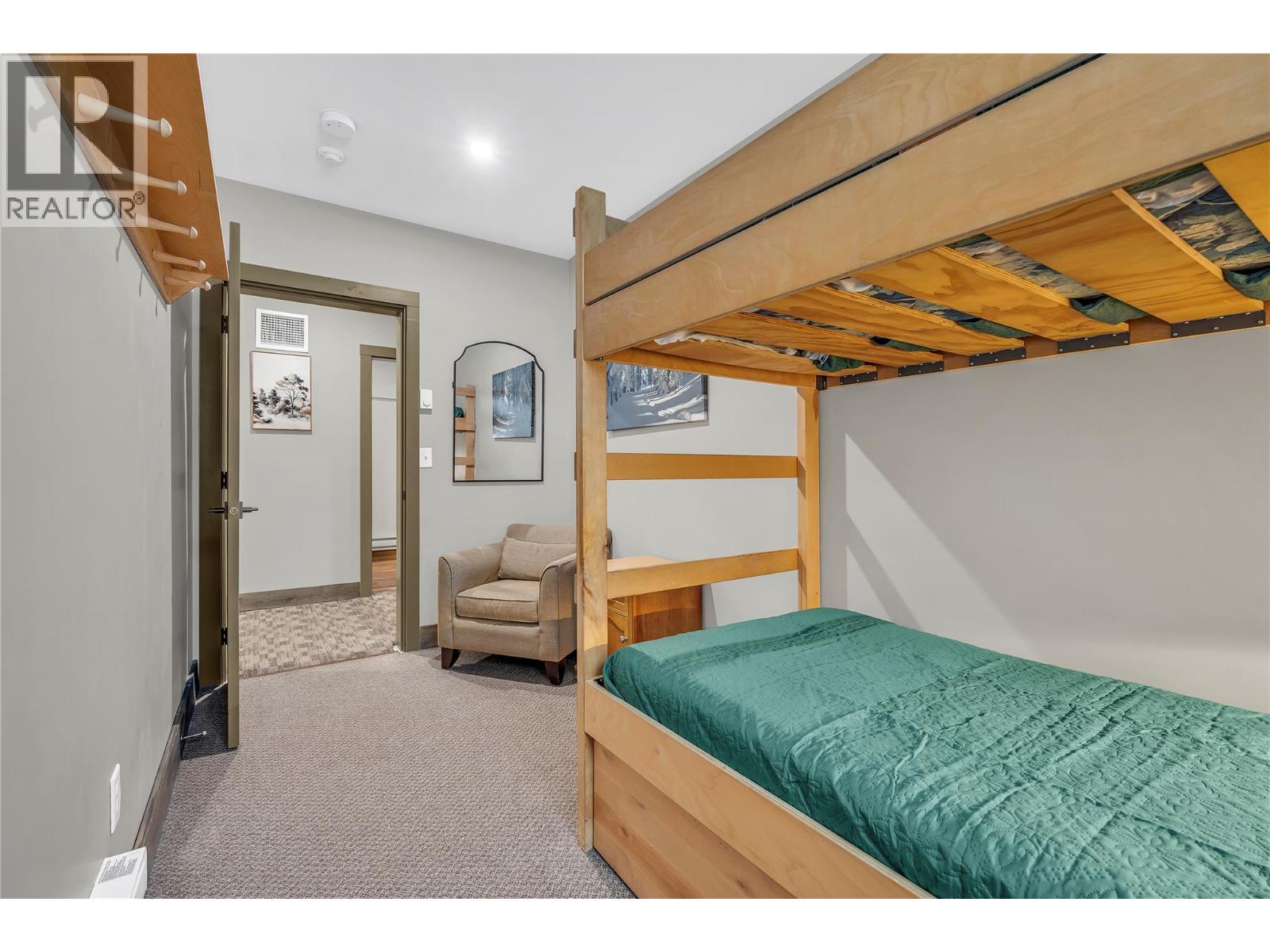 360 Strayhorse Road Unit# C-13, Apex Mountain