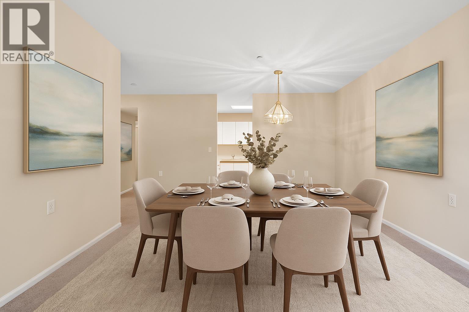 205 843 22ND STREET, West Vancouver