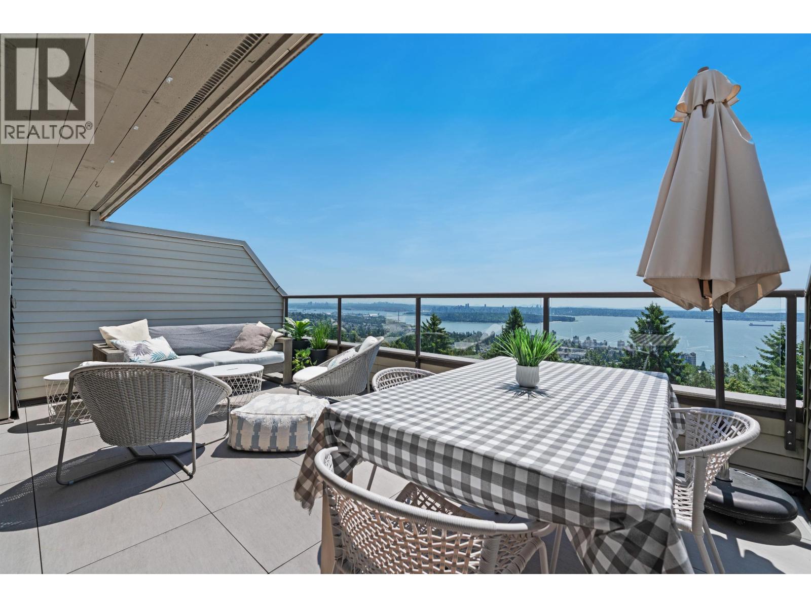 41 2238 FOLKESTONE WAY, West Vancouver