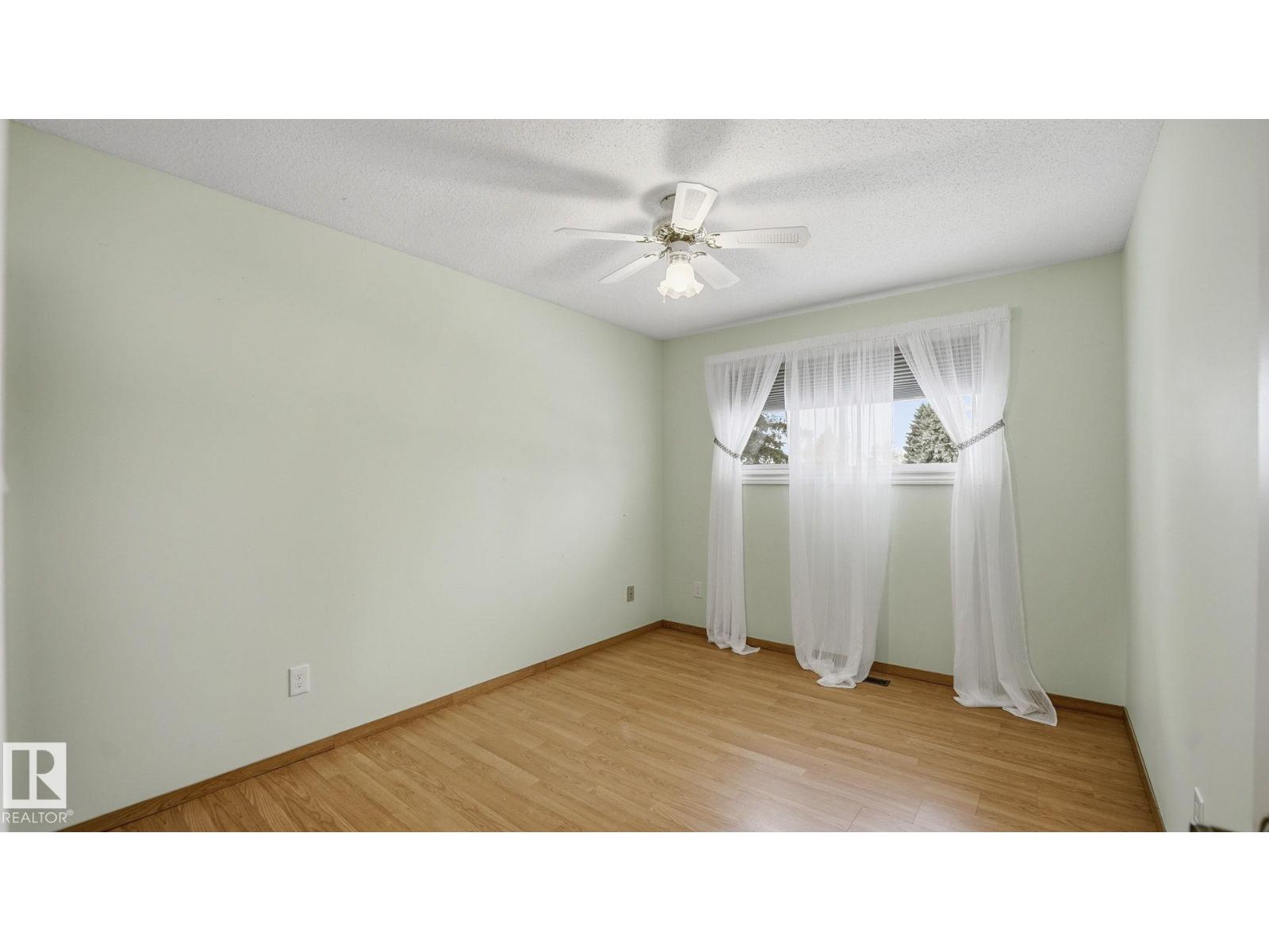 114 BROOKWOOD DR, Spruce Grove