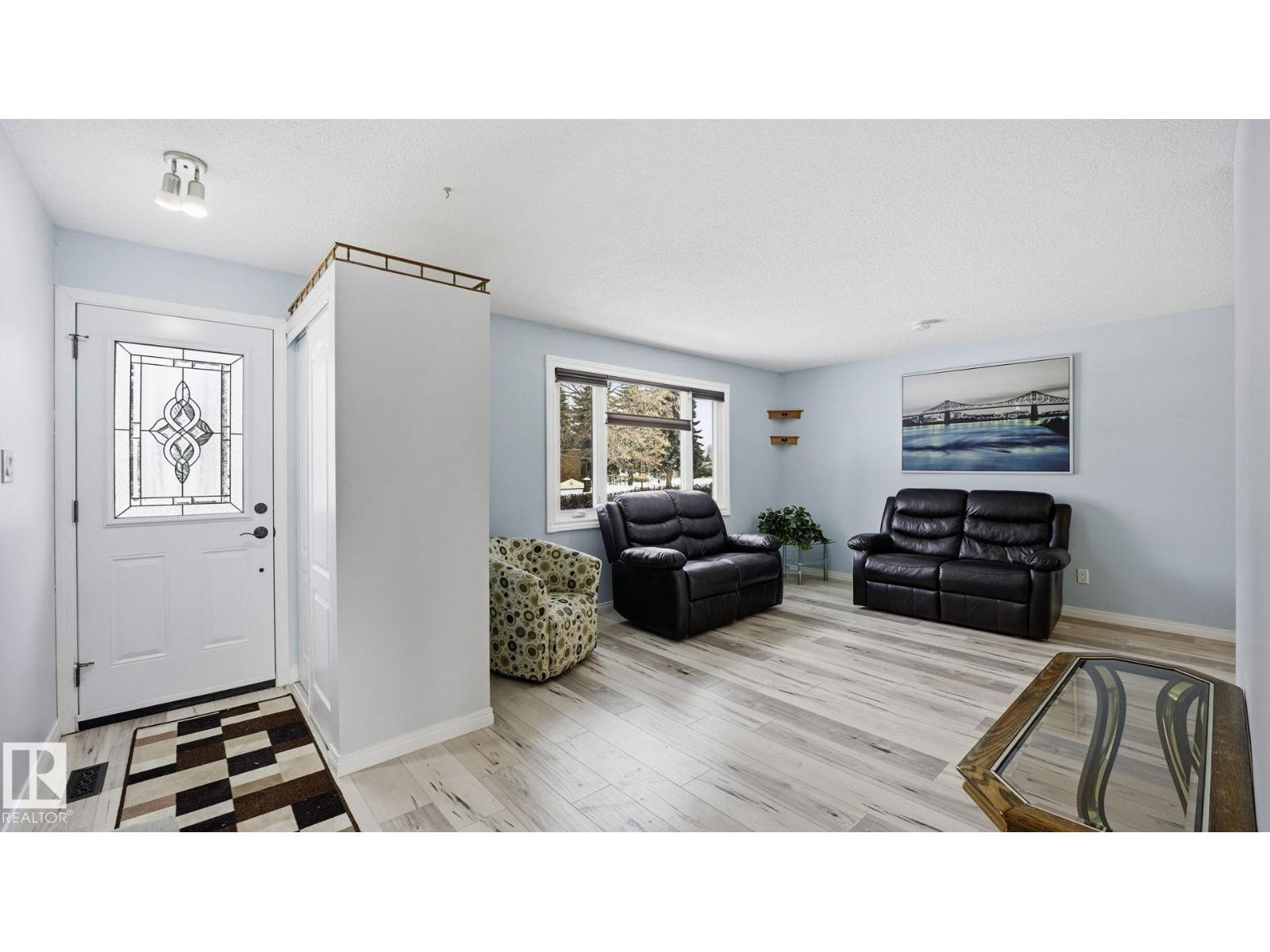 114 BROOKWOOD DR, Spruce Grove