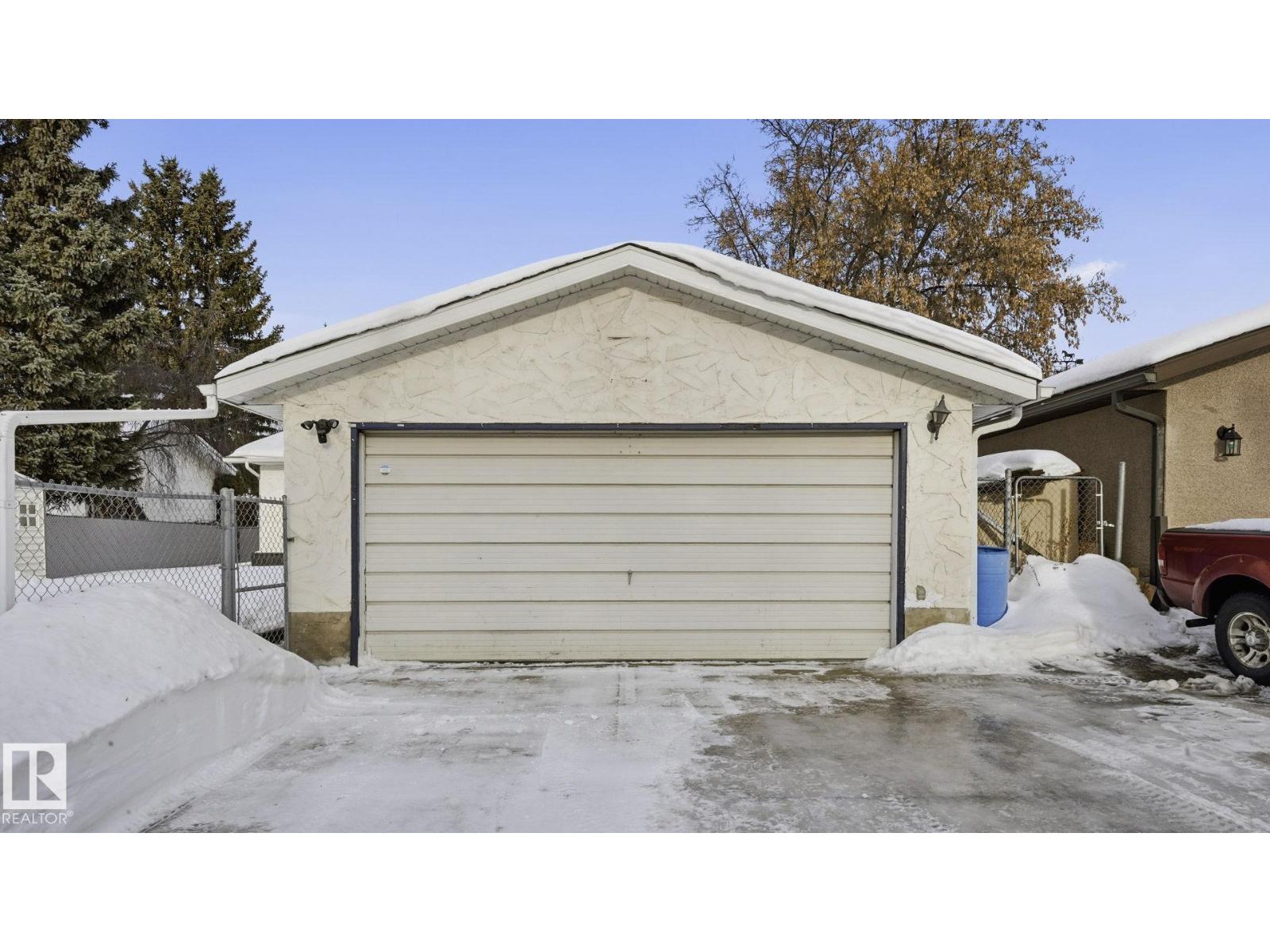 114 BROOKWOOD DR, Spruce Grove