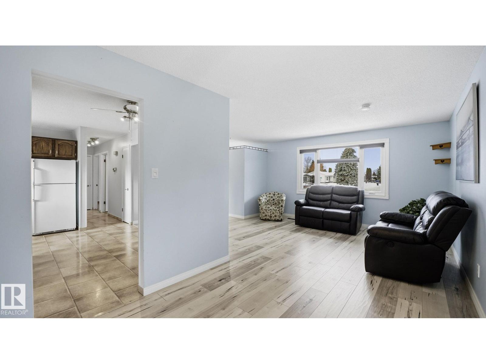 114 BROOKWOOD DR, Spruce Grove