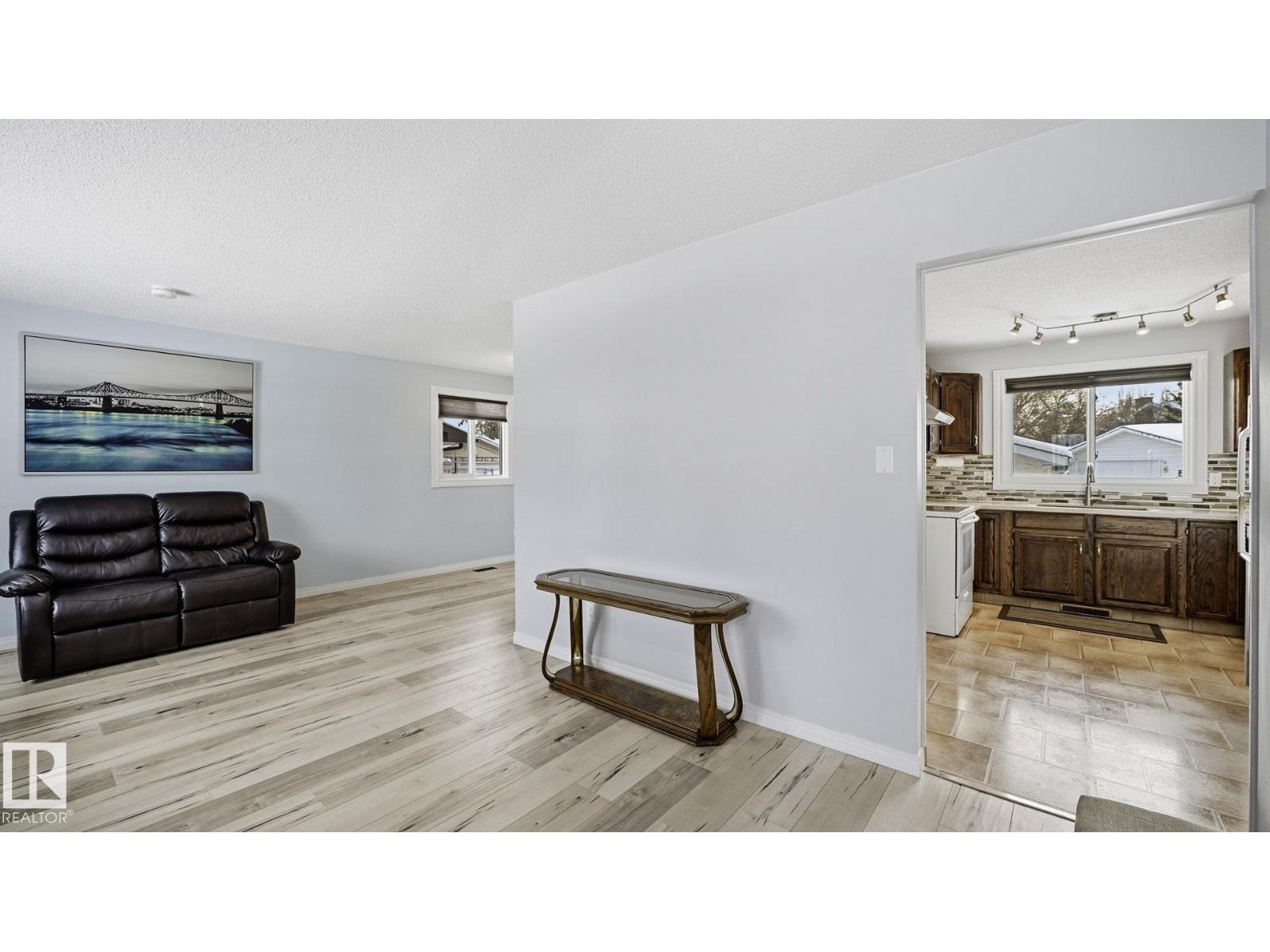 114 BROOKWOOD DR, Spruce Grove