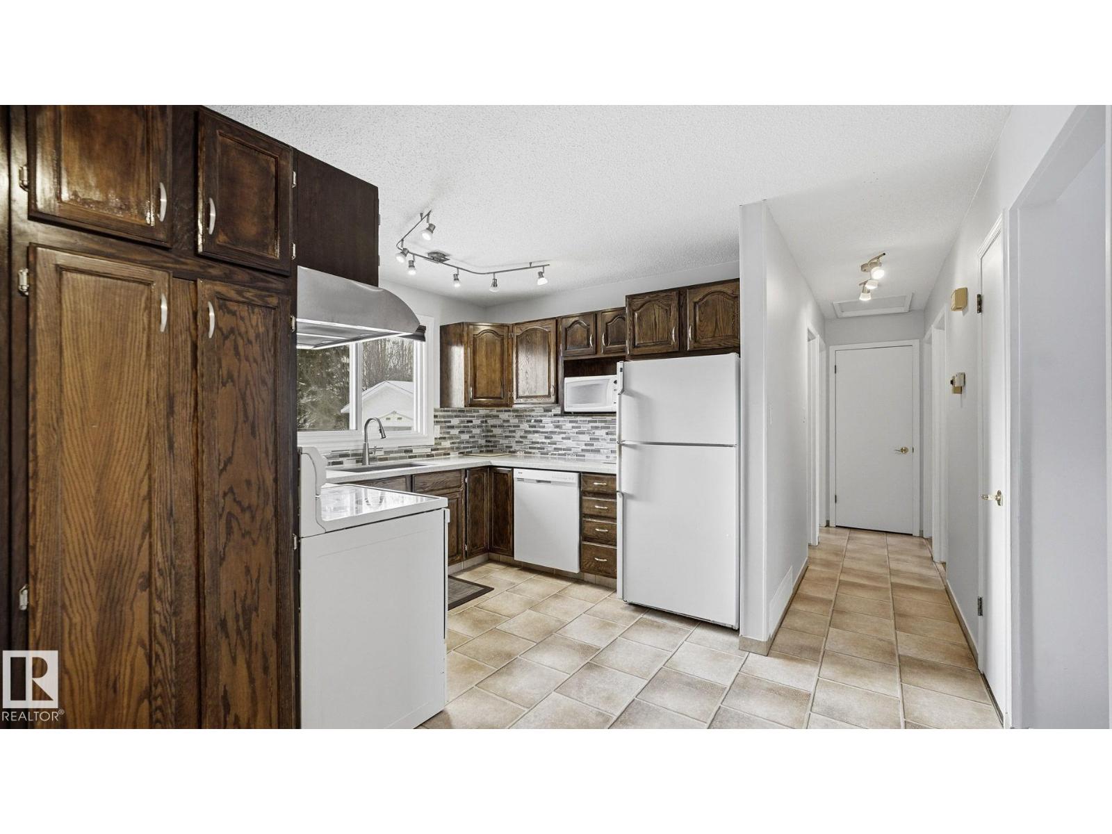 114 BROOKWOOD DR, Spruce Grove