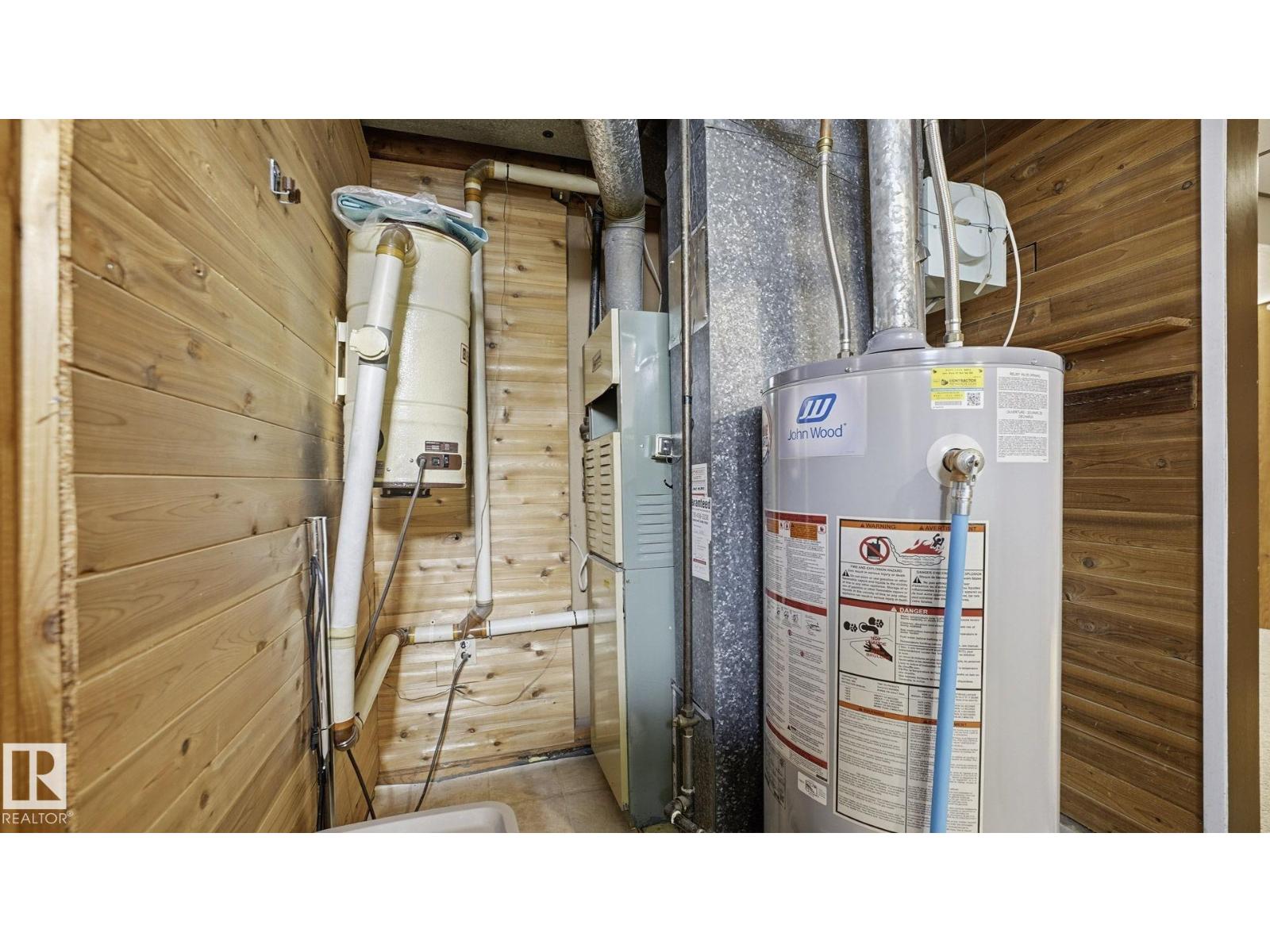 114 BROOKWOOD DR, Spruce Grove