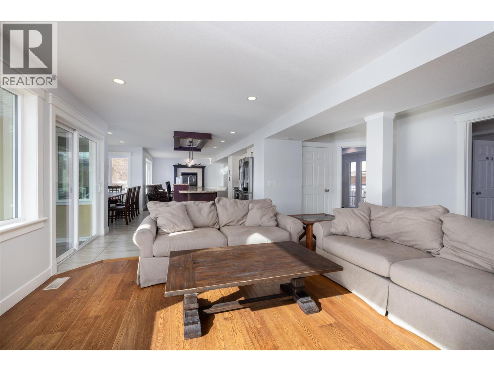  4244 Beach Avenue, Peachland