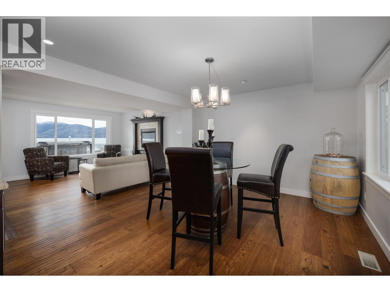  4244 Beach Avenue, Peachland