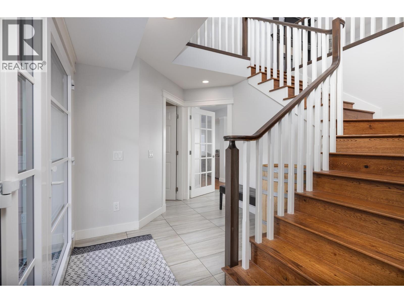  4244 Beach Avenue, Peachland