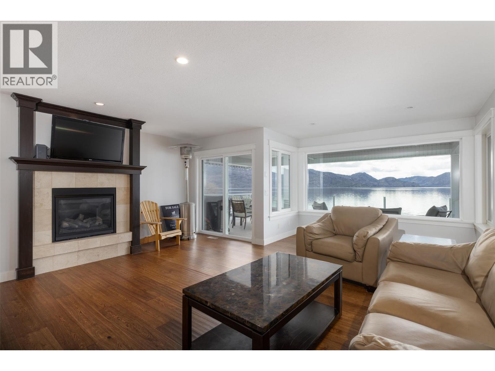  4244 Beach Avenue, Peachland