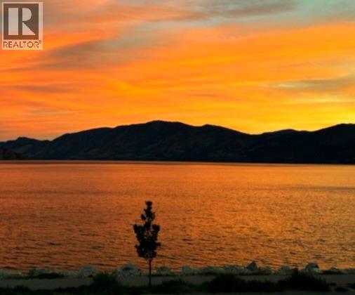  4244 Beach Avenue, Peachland