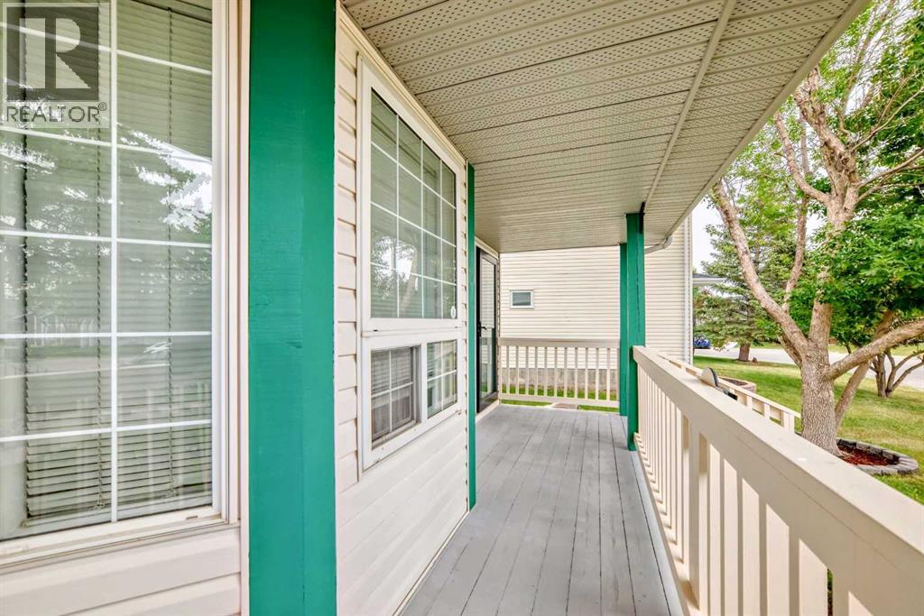 Single Family House for Sale in  Coverdale Way NE Coventry Hills Calgary 