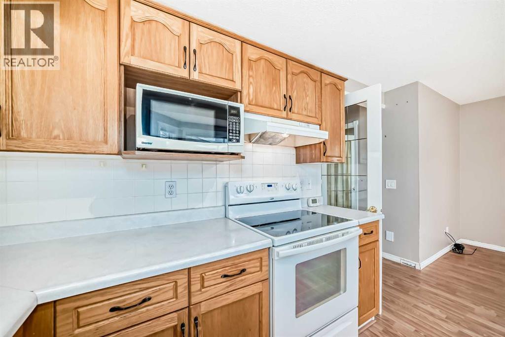 Single Family House for Sale in  Coverdale Way NE Coventry Hills Calgary 