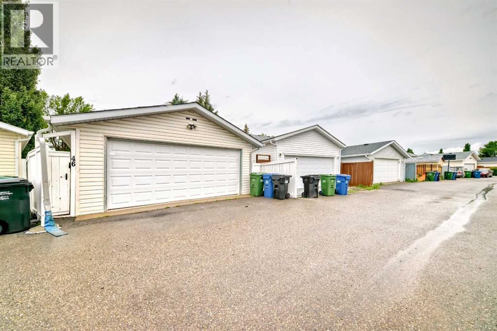 Single Family House for Sale in  Coverdale Way NE Coventry Hills Calgary 