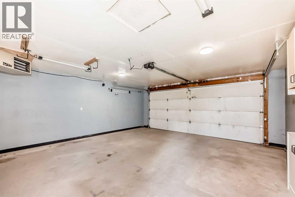 Single Family House for Sale in  Coverdale Way NE Coventry Hills Calgary 