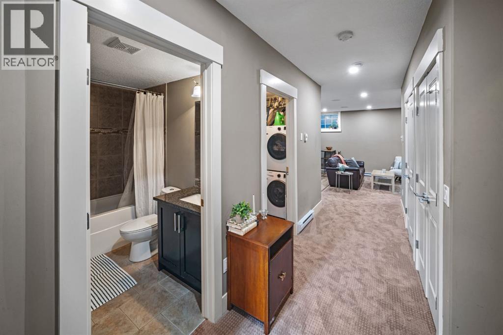 Single Family House for Sale in   Avenue NW Montgomery Calgary 