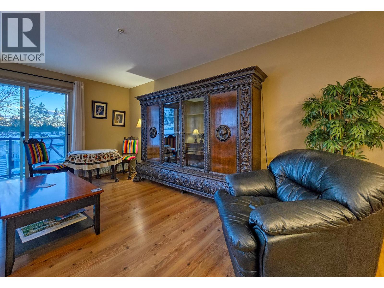 4874 STANLEY Street Unit# 2210, Radium Hot Springs