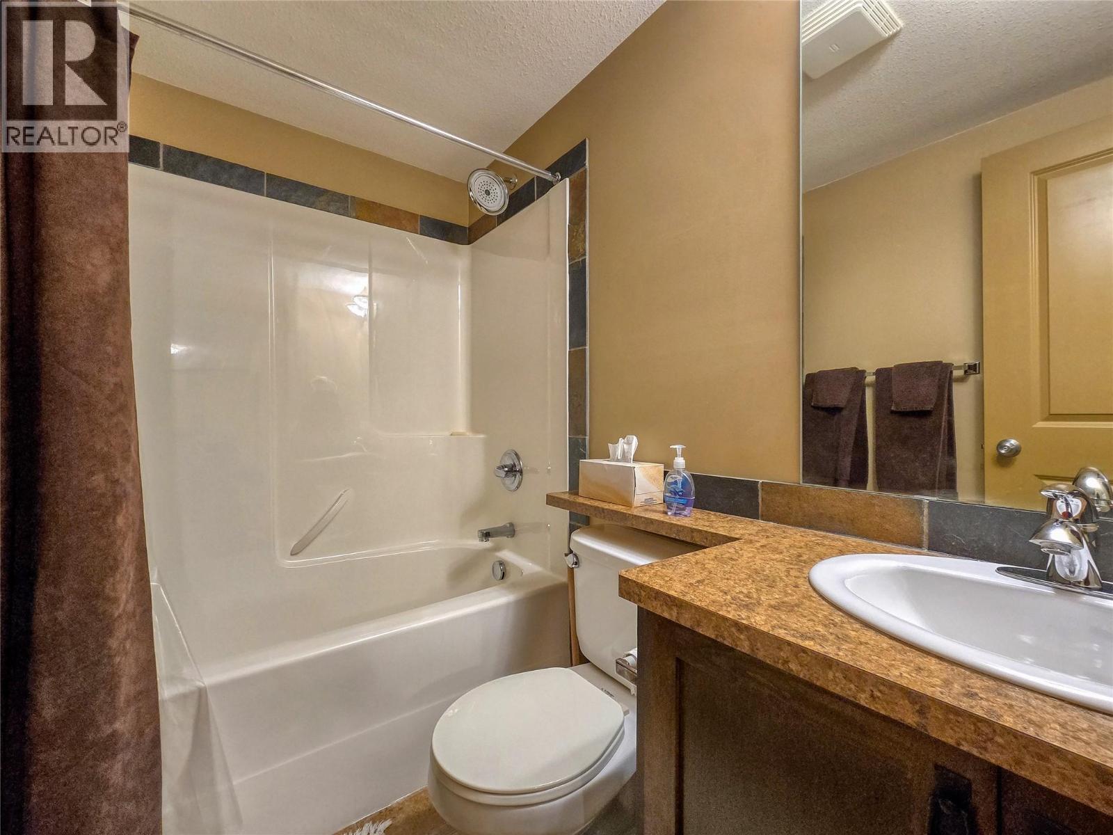 4874 STANLEY Street Unit# 2210, Radium Hot Springs