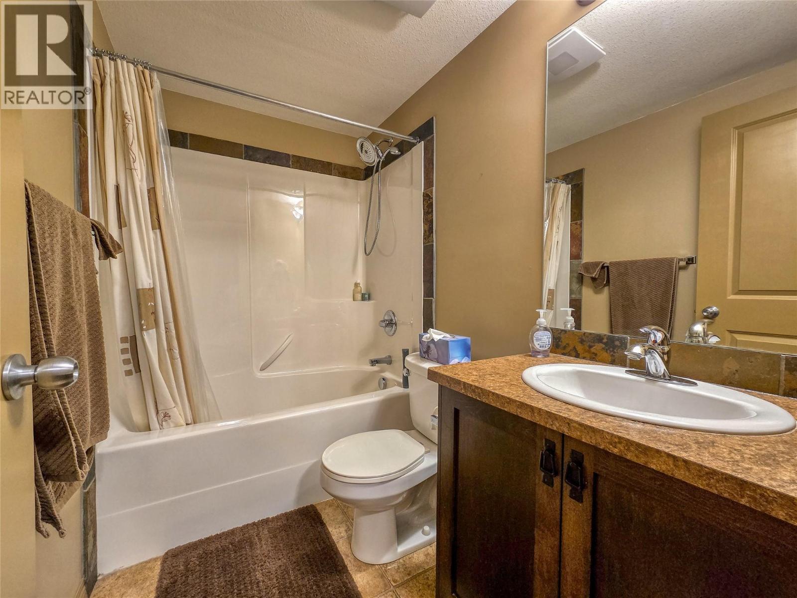 4874 STANLEY Street Unit# 2210, Radium Hot Springs