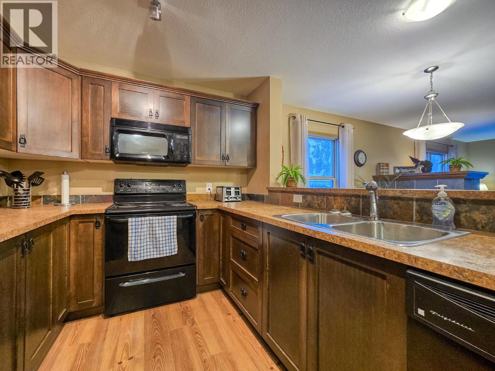 4874 STANLEY Street Unit# 2210, Radium Hot Springs