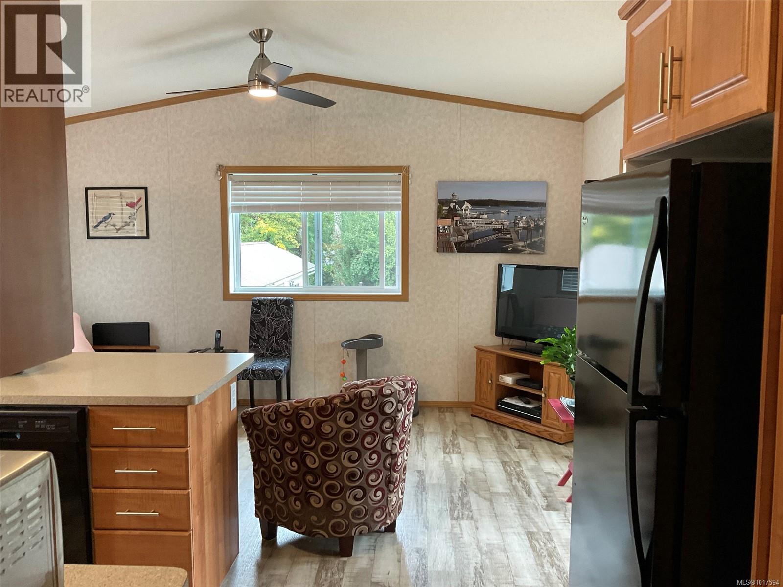 #3 1074 OLD VICTORIA RD - 14