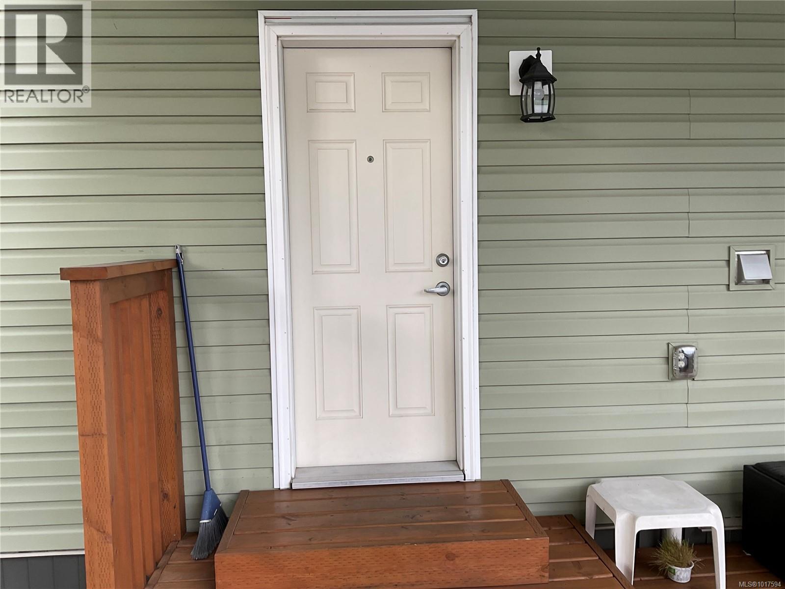 #3 1074 OLD VICTORIA RD - 27