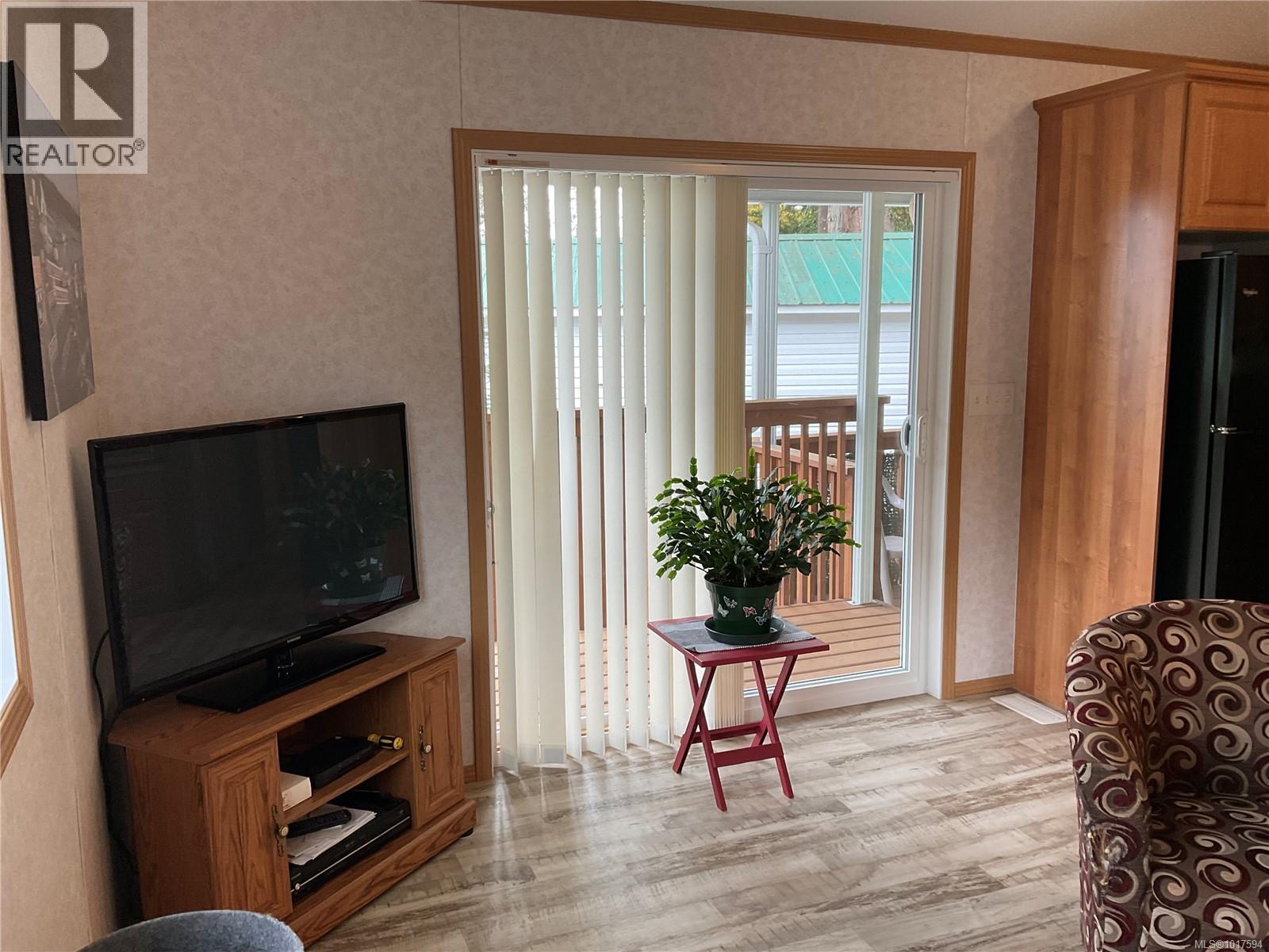 #3 1074 OLD VICTORIA RD - 21