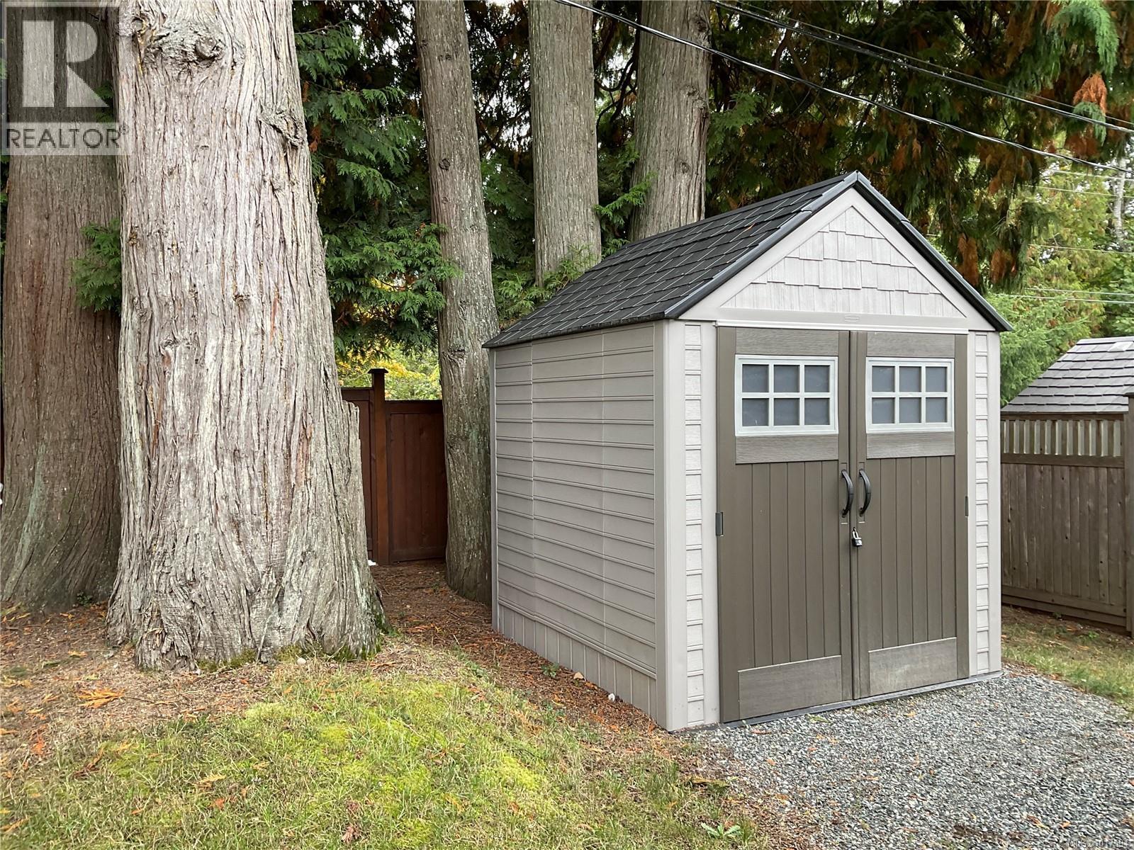 #3 1074 OLD VICTORIA RD - 32