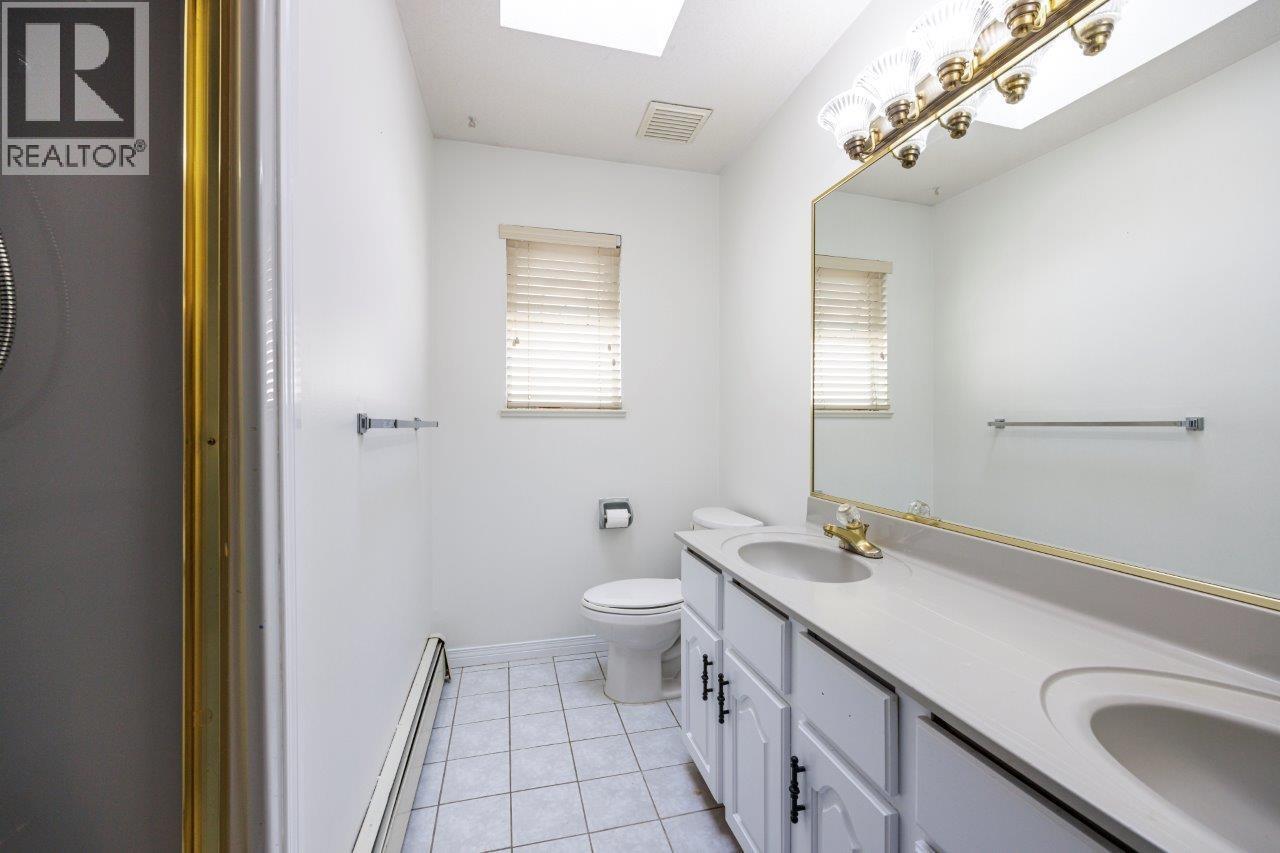 6865 SPERLING AVENUE, Burnaby