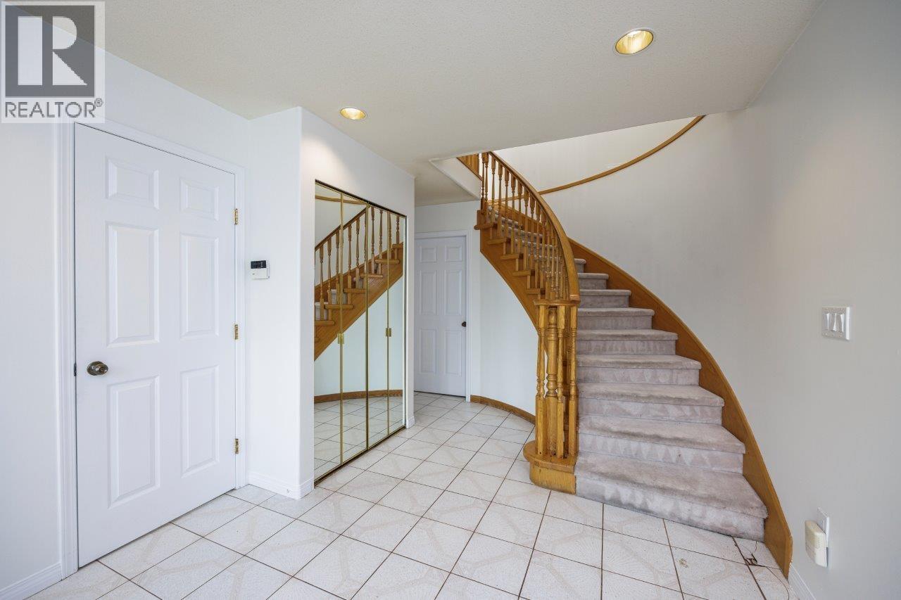 6865 SPERLING AVENUE, Burnaby