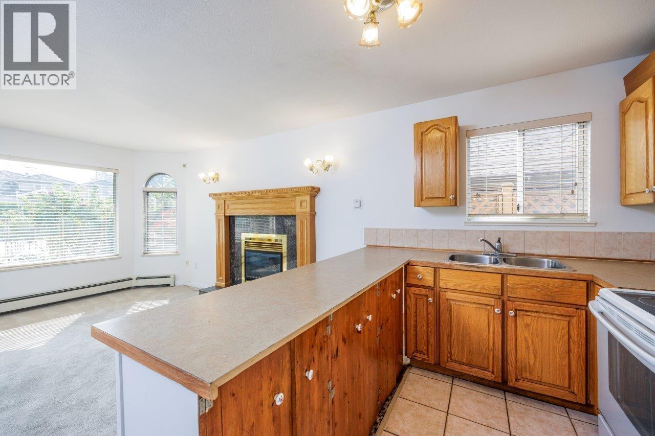 6865 SPERLING AVENUE, Burnaby