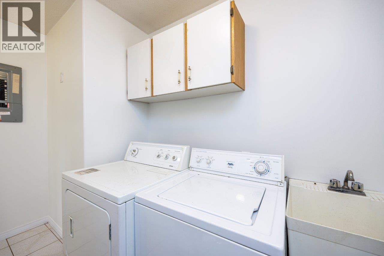 6865 SPERLING AVENUE, Burnaby