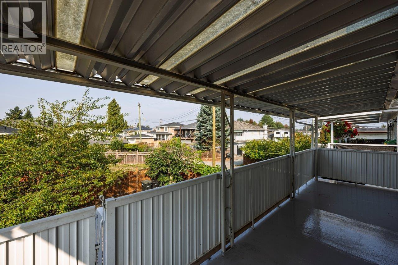 6865 SPERLING AVENUE, Burnaby