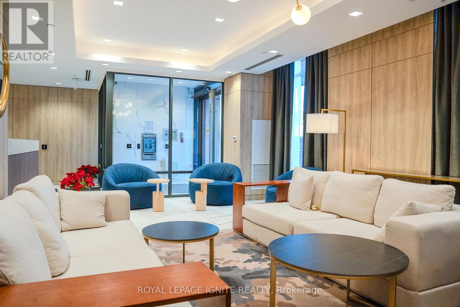 519 - 1010 DUNDAS STREET E - Photo 4 of 28, Whitby (Taunton North), Ontario