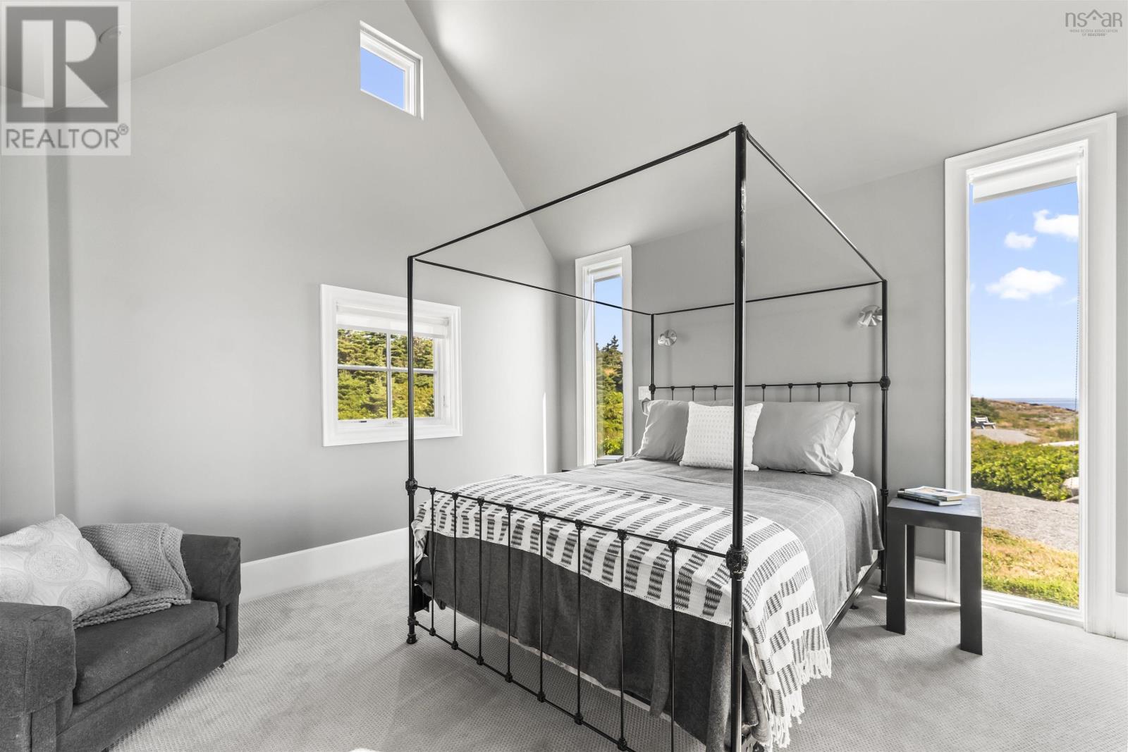 Property 25 of 44 of 604 Middle Road