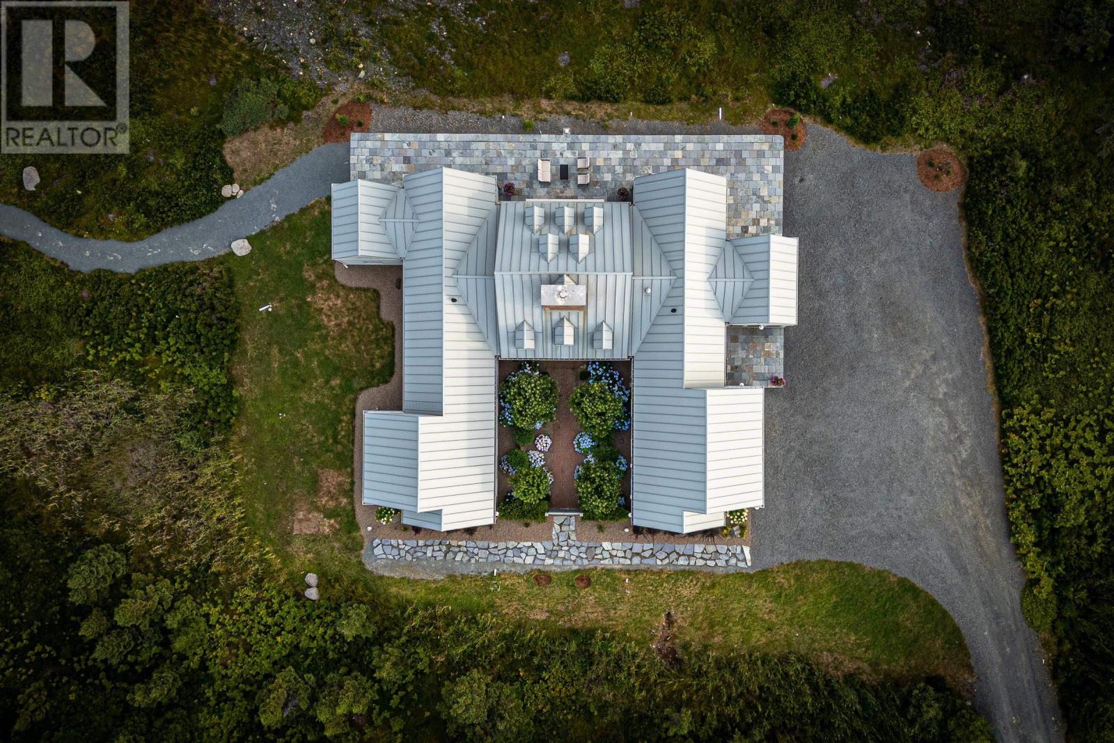 Property 37 of 44 of 604 Middle Road