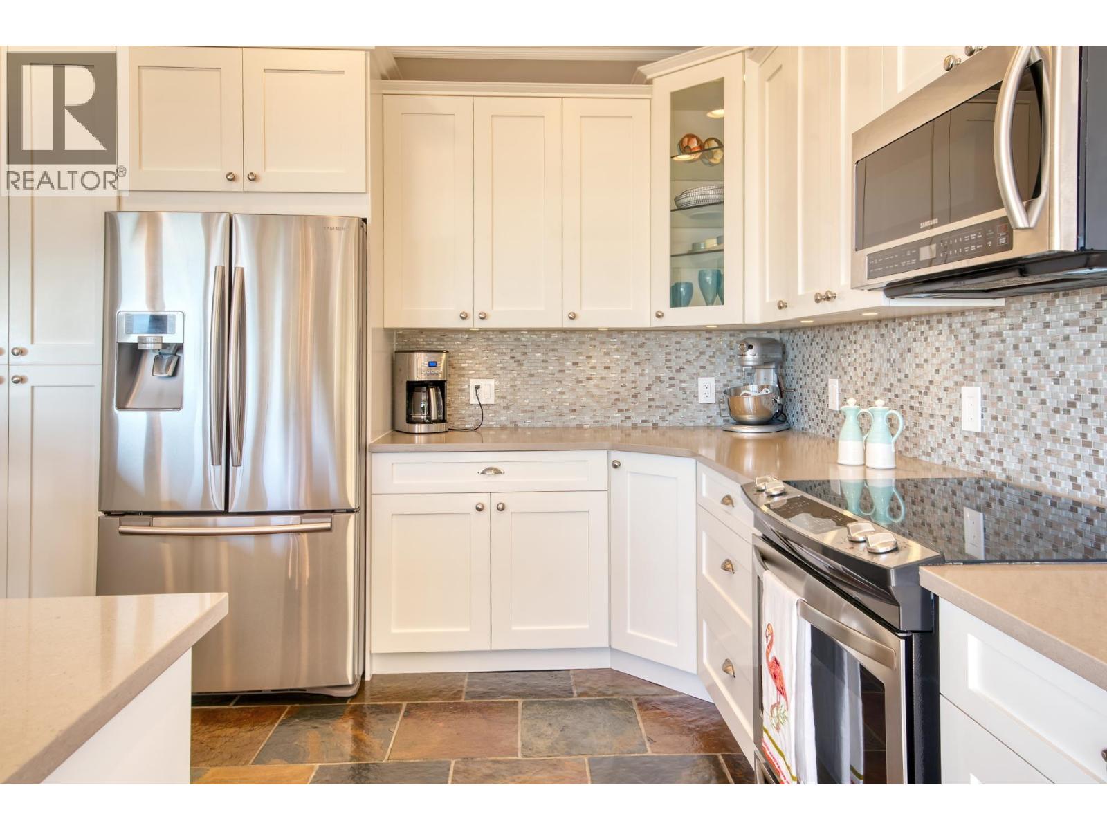 6369 JASPER ROAD, Sechelt