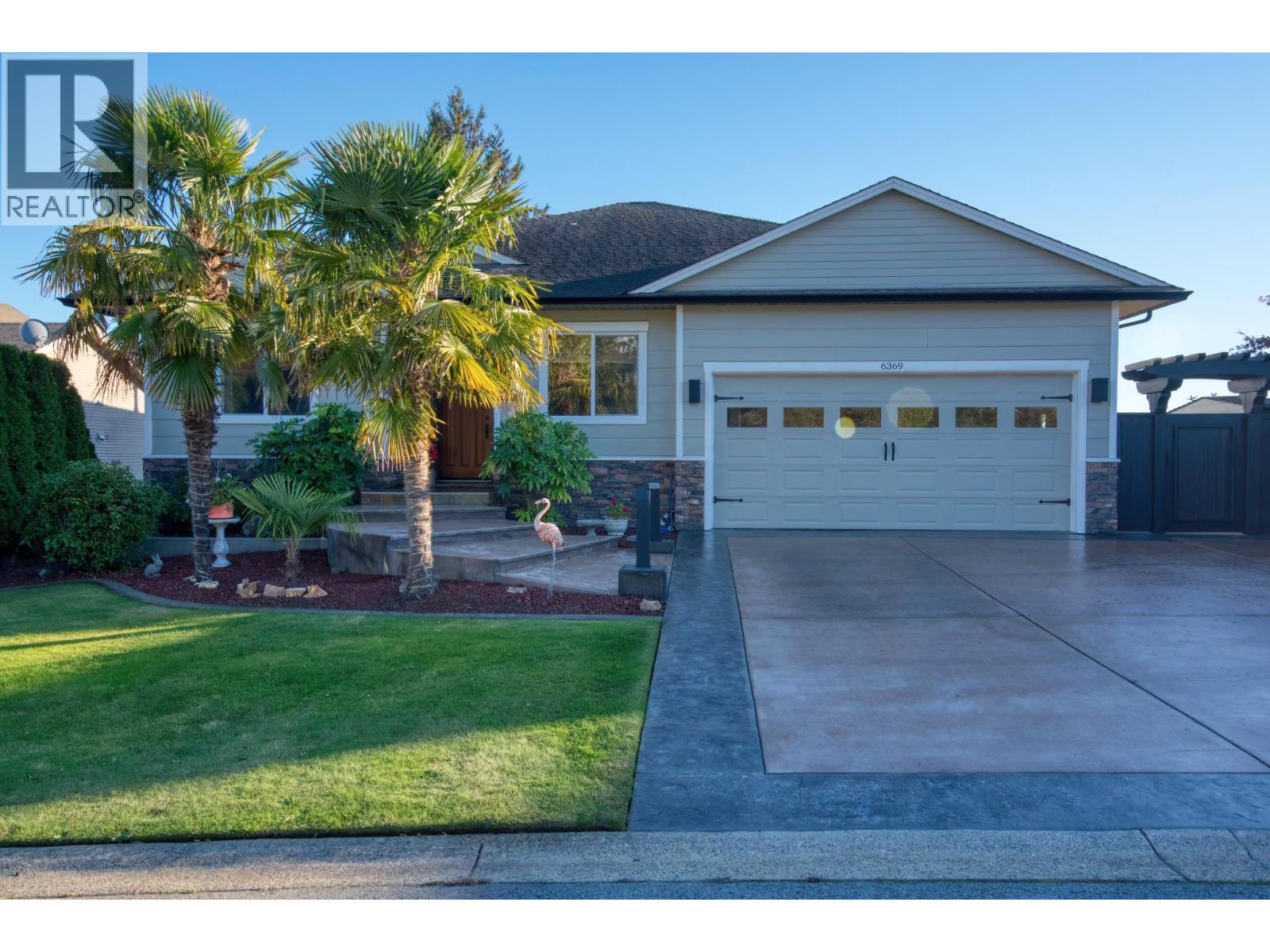 6369 JASPER ROAD, Sechelt