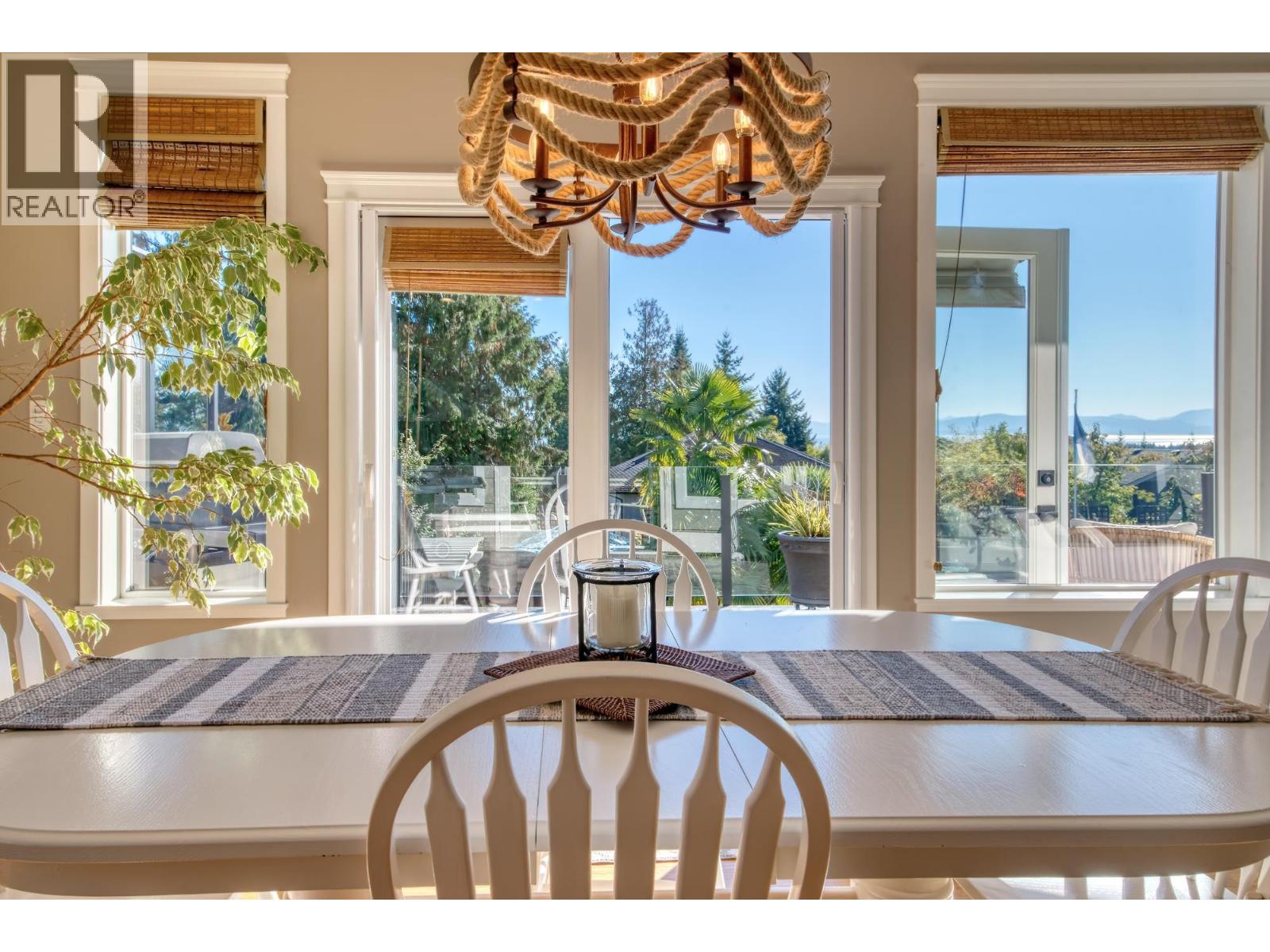 6369 JASPER ROAD, Sechelt