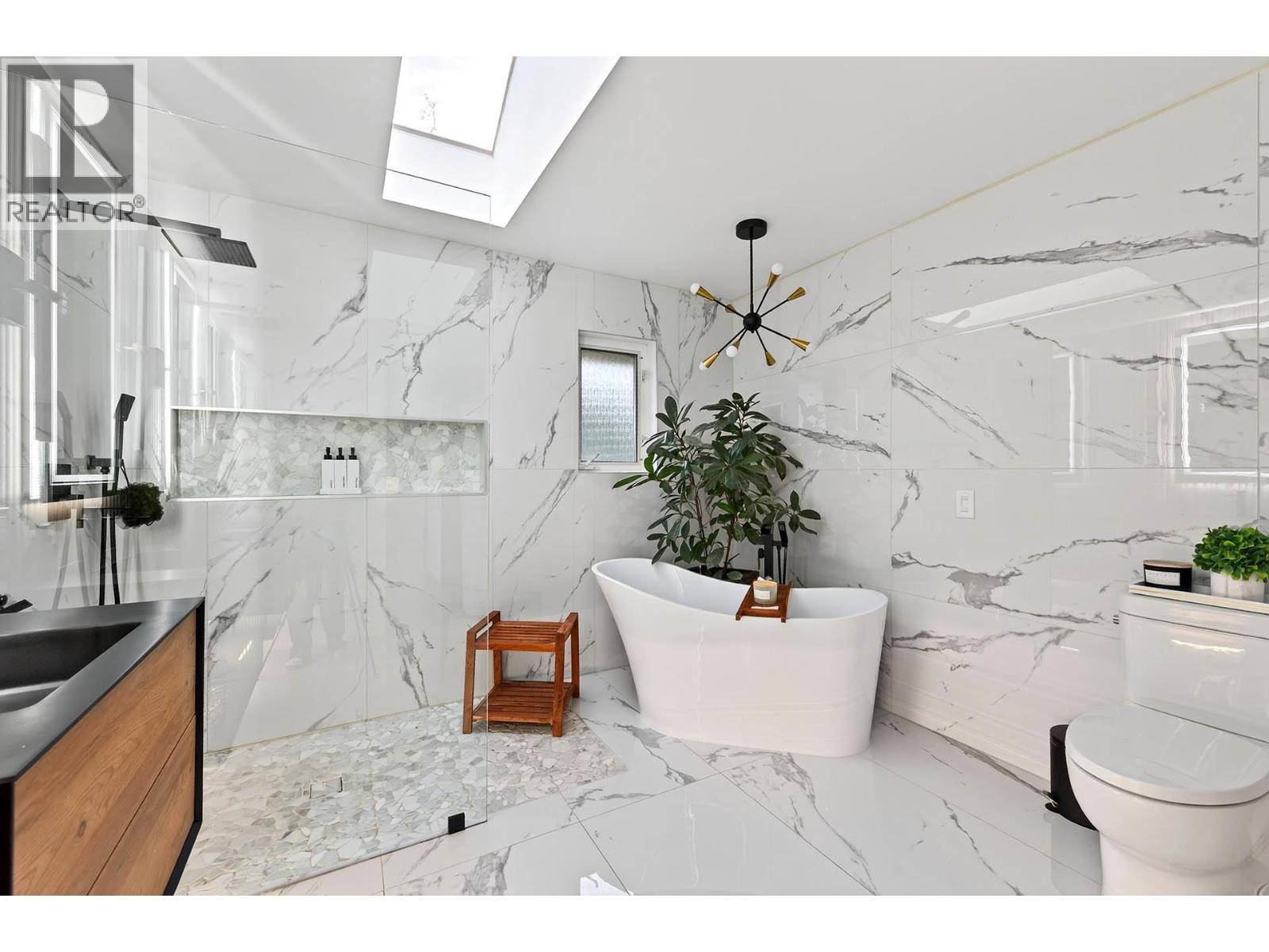 1095 Laurel Place, Kamloops