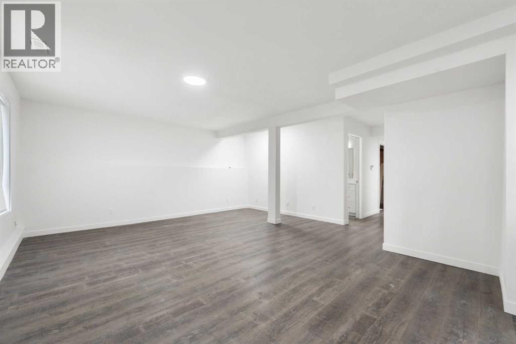 Single Family House for Sale in  Taracove Landing NE Taradale Calgary 